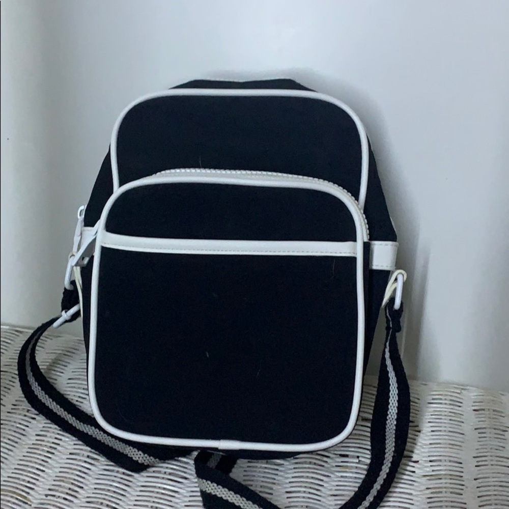 Mossimo mini back pack